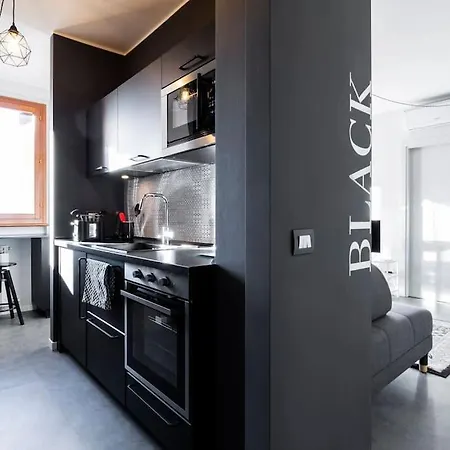 아파트 Black & White Flat In Naviglio/ Porta Genova 밀라노